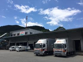 本社外観