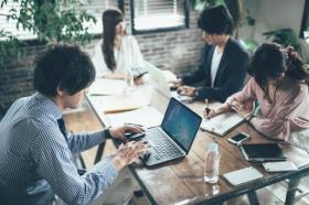 株式会社リバイバル