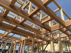 自社生産材を製材して建築する住宅
