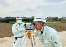 未経験の新入社員も日々勉強中!