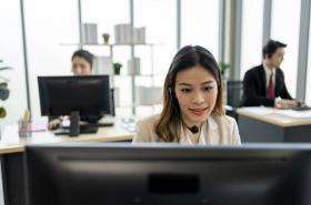 株式会社W