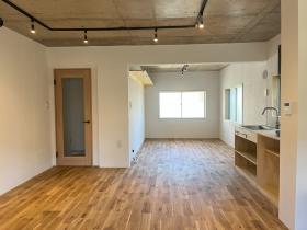 弊社がリノベーションを手掛けた賃貸マンションの一室です。
